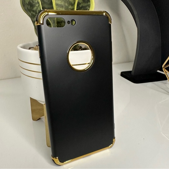 iPhone 8 Plus case - Picture 4 of 5